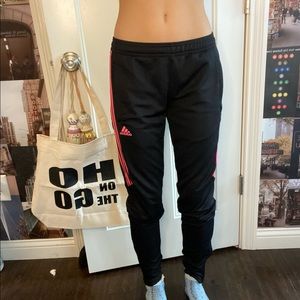 ADIDAS SUPER COMFY JOGGERS!!